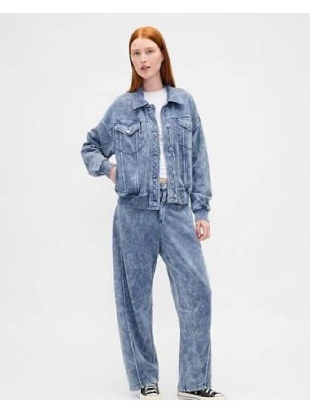 NWT gap VintageSoft Barrel Sweatpant Jeans medium wash